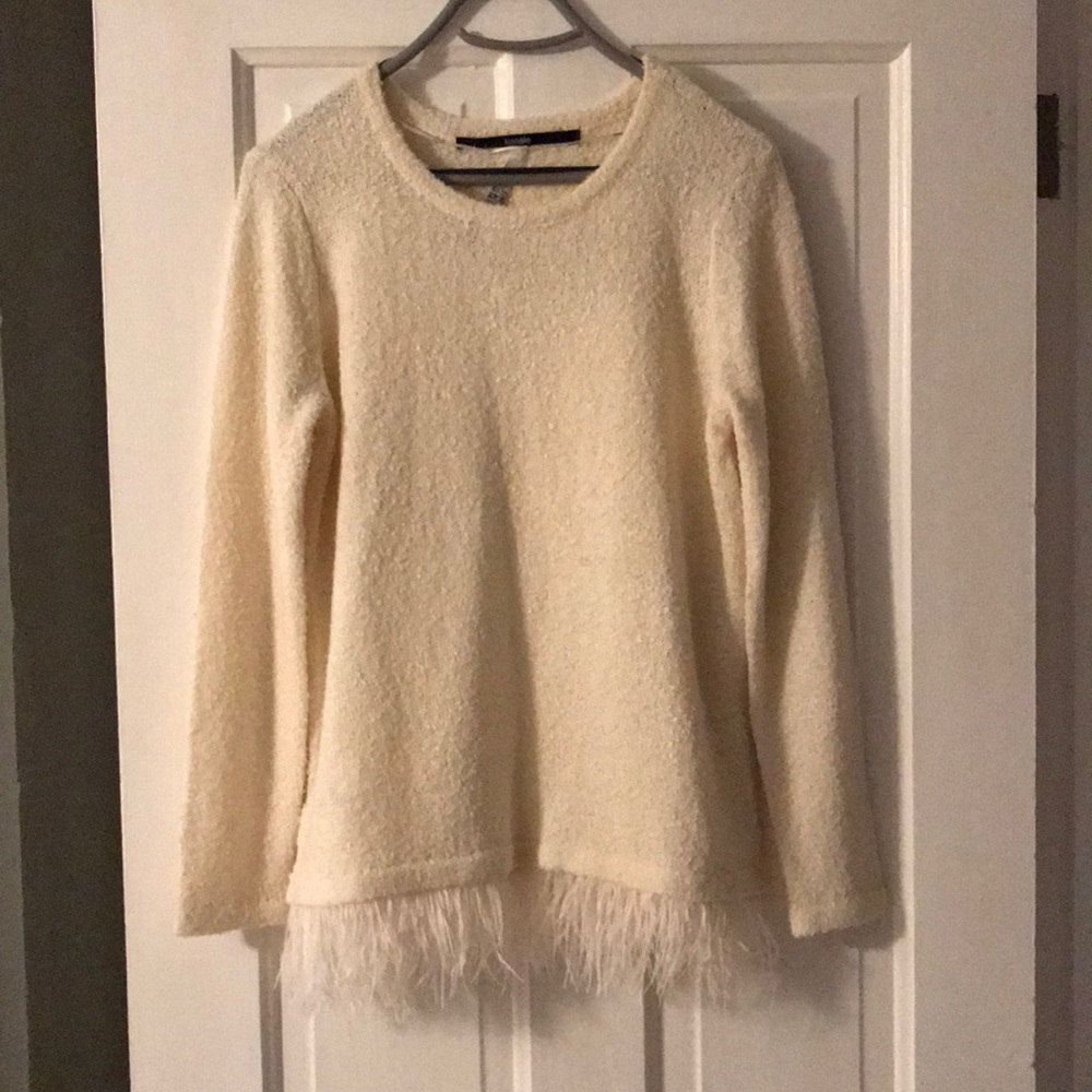 Kensie cream colored sweater